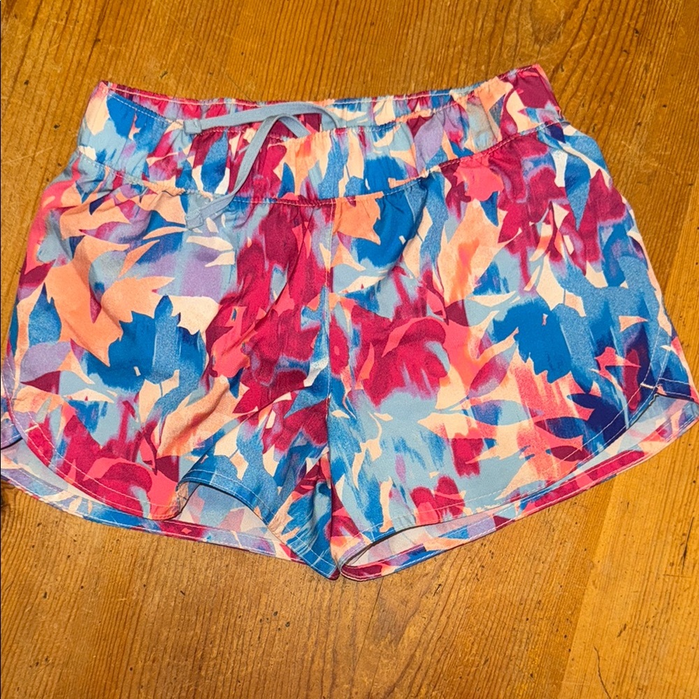 Old Navy Girls active shorts